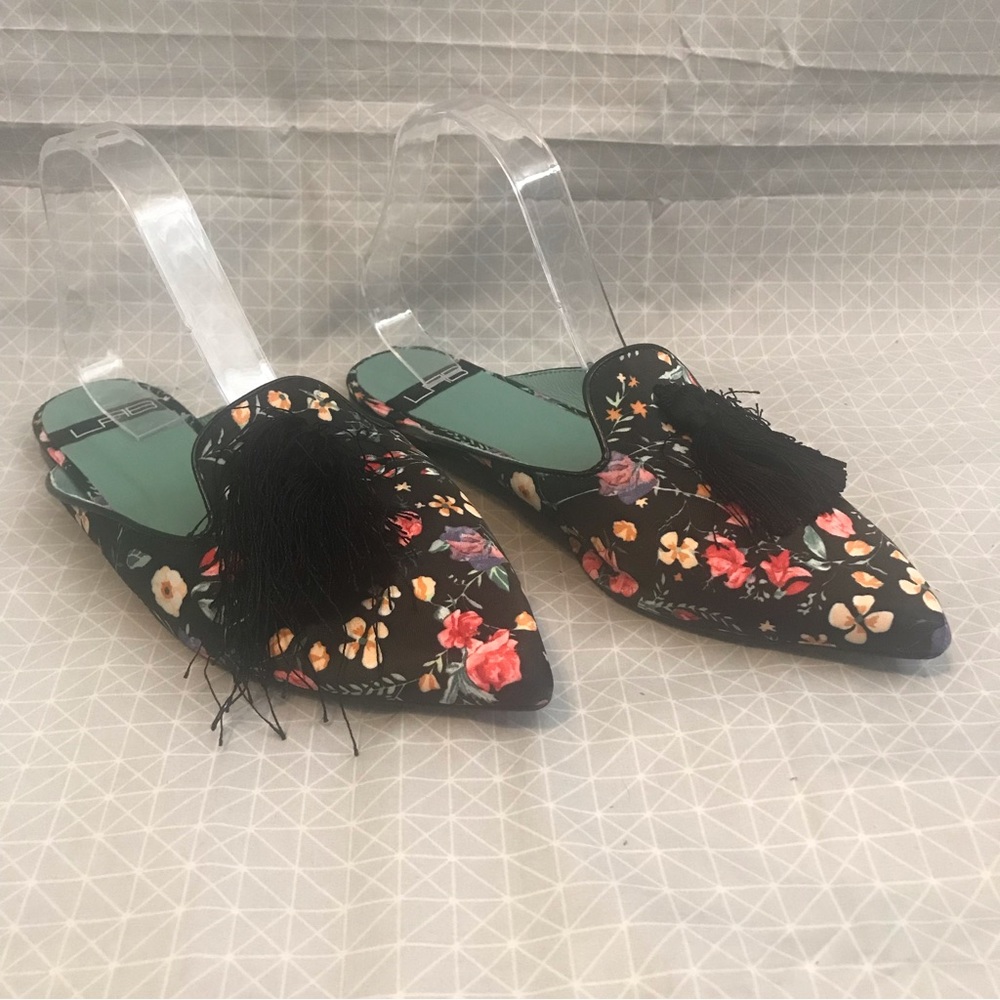Anthropologie LAB Black Floral Tasseled Slide 40
